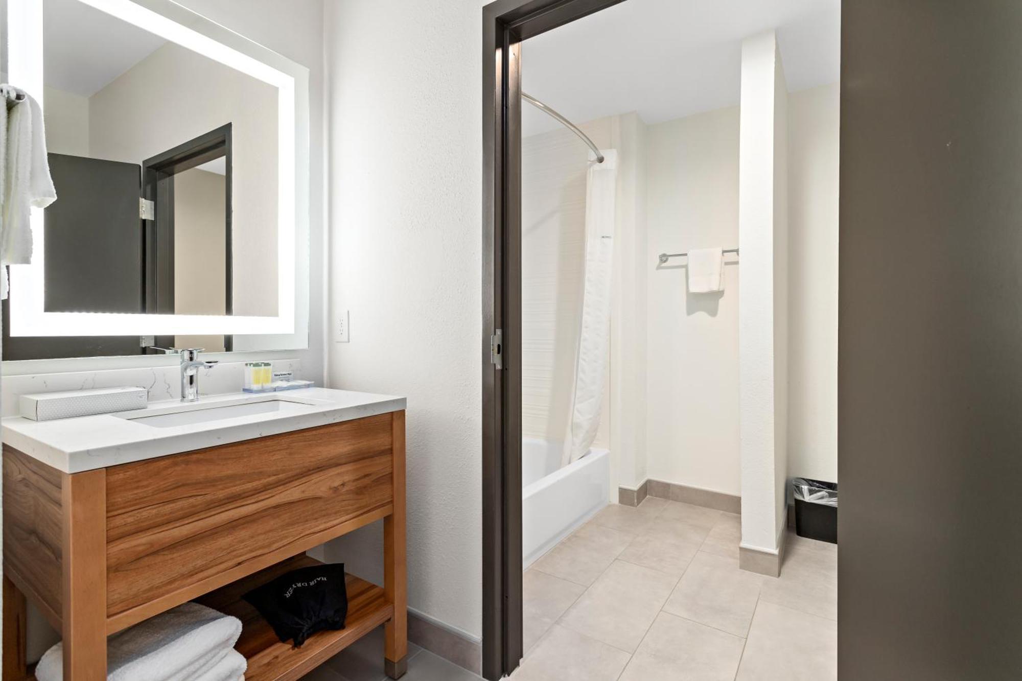 Hawthorn Extended Stay By Wyndham Port Arthur Exteriör bild